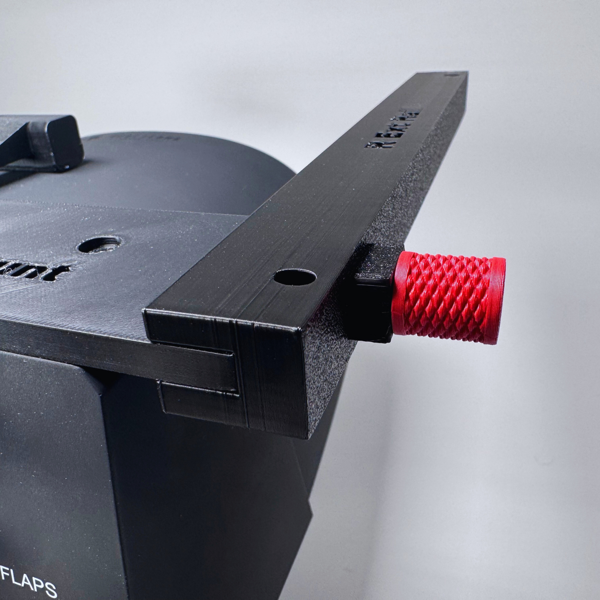 YourFlightSim, Honeycomb Stowaway Mount, right side close up