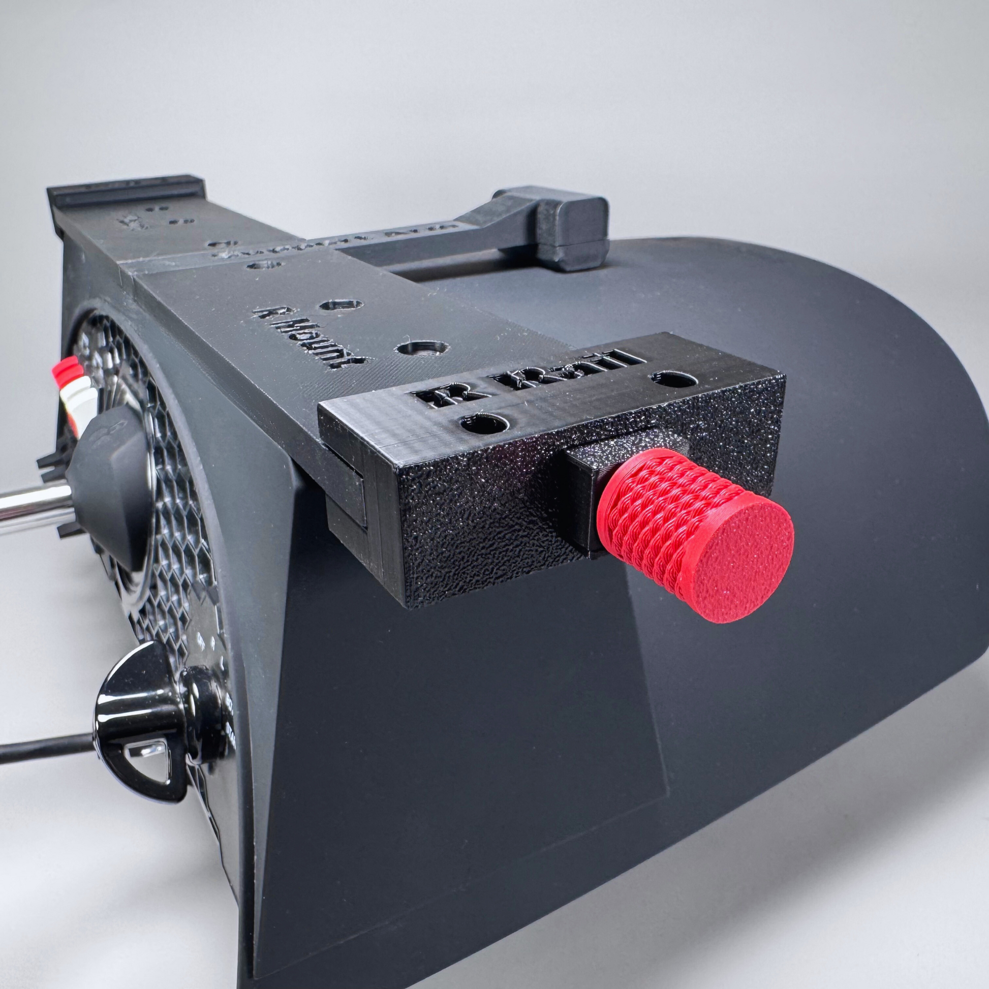 YourFlightSim Honeycomb Standard Mount, right side close up